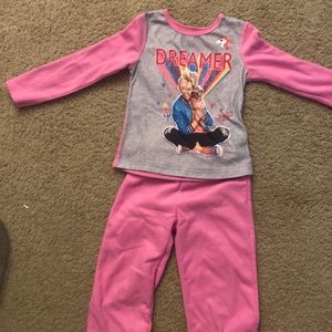 JoJo 2 piece Fleece pajamas.